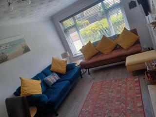 Sands Lane Retreat - Cozy Bungalow in Hunmanby - Filey - 1