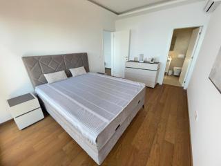 Penthouse - Kravlja - 3