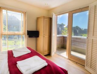 House 2 - Looe - 2
