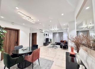 Magnificent Sea-View 2-Bedroom Apartment - Mama - 1