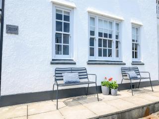 Stylish Retreat in Mousehole with Sea Views - Mousehole - 1