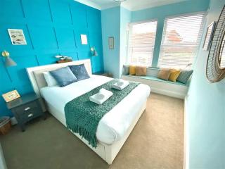 2 Bedroom Apartment with Garden, Close to Beach - Southend-on-Sea - 7