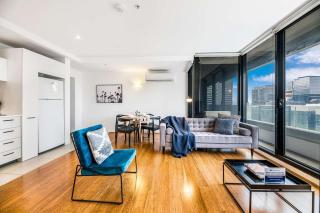 NEO Living 1BR with Style by Corporate Keys - Melbourne - 6