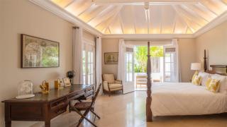 Tastefully Decorated Villa with Oceanview - 8