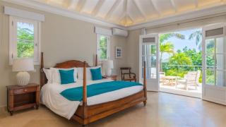 Tastefully Decorated Villa with Oceanview - 1