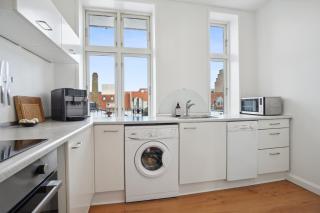 City center apartment with balcony and private parking - Aalborg - 7