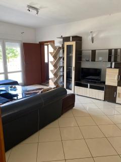 Apartmani Delić - - 8