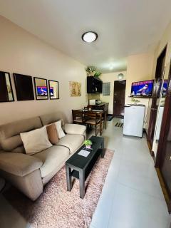 UNIT 1 2BR Apartment with Gated and Open Parking - 0