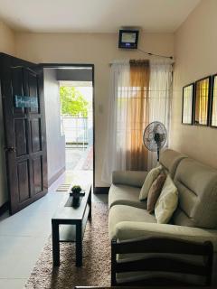 UNIT 1 2BR Apartment with Gated and Open Parking - 3