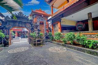 Collection O Bali near Terminal Ubung formerly Batukaru Garden Hotel - 1