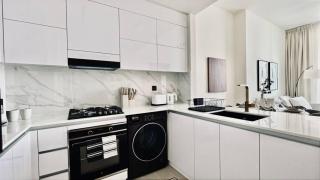 Soft Modernity 1br Haven With Parking, Gym & Pool! - 3