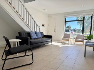 BRIGHT ESCAPE - Torquay - 6