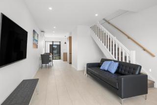 BRIGHT ESCAPE - Torquay - 4