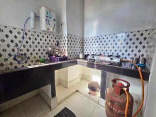 TAJ RESIDENCY Holiday Homestay -Entire 1BHK & 2BHK private apartments -call 767OOO54OO - Jorhāt - 8