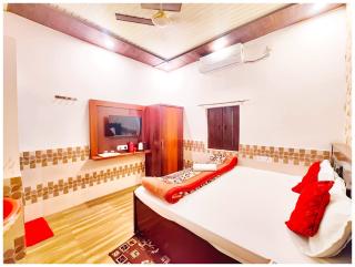 HOTEL !H-A-N-U-M-A-N! Near Ramjanam Bhoomi - Fully Air Conditioned Hotel - Room Service# Free wi-fi# Free Parking Provided - Best Hotel In Ayodhya - Ayodhya - 2