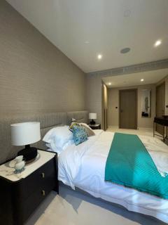 Super Luxury 2 bed flat in Nine Elms - 5