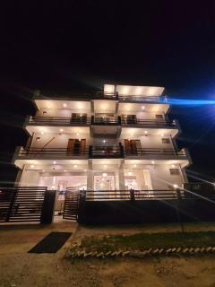 Hotel Stiltstay - Greater Noida - 9