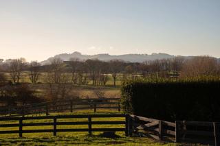 Maungakawa Hill by Tiny Away - 4