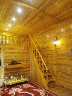 Dew Hut - - 4