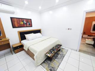 AB Luxury 2 bedroom Apartment with 24hr Electricity, Wifi, Fully Equipped Kitchen - Lagos - 4