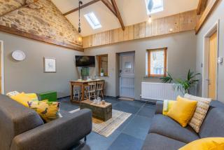 Hayloft Barn - 3