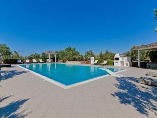 Villa with private pool and many leisure facilities - 3