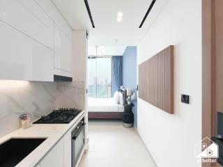 Skyline Studio l Balcony Bliss & Pool Access , JVC - 5