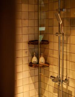 Cozy 1BR Studio With Netflix, Wifi, Elevator Access - Hanoi - 7