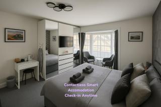 Great Georges Retreat Central Weymouth Beach Contactless Smart Accommodation - Weymouth - 0