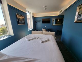 Accommodation AT - Blackpool - 1