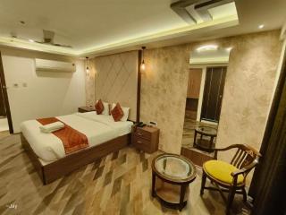 Trimrooms Banaras Station - 7