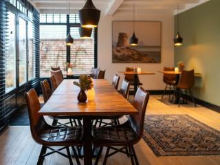 Beautiful holiday home in Vlaanderen with shared pool - - 8