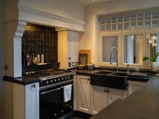 Beautiful holiday home in Vlaanderen with shared pool - - 7