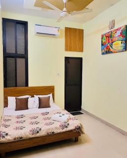 Vrandavan Homestay - Ujjain - 7