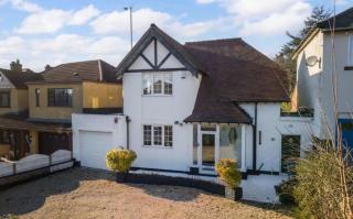 Large Quinton Residence Contractors and Families welcome - Moffat - 0