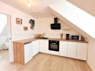 appartement deux chambres avec balcon et petite terrasse - Pont-de-Buis - 5
