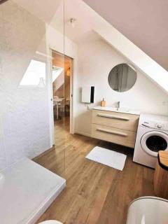 appartement deux chambres avec balcon et petite terrasse - Pont-de-Buis - 3