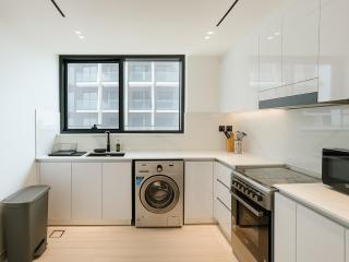 Big 1BR Apartment in JVC Binghatti Corners - 7