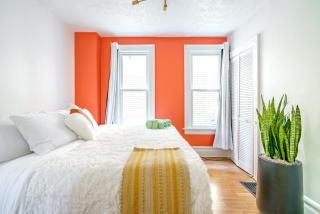 Prime Location Top Rated Clean Parking Free! - Columbus - 4