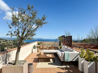 Begur Sunset 2 bedroom loft close to the center of Begur. With terrace and gorgeous sea views H42 - 9