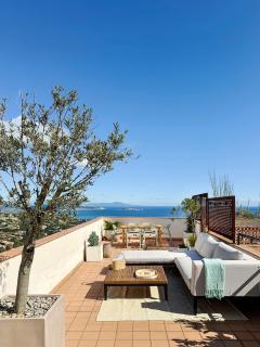Begur Sunset 2 bedroom loft close to the center of Begur. With terrace and gorgeous sea views H42 - 2
