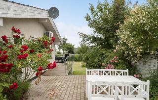 Four-Bedroom Holiday Home In Stroby - Strøby - 9