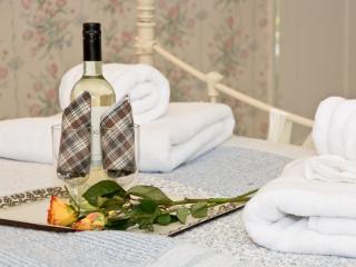 Greenlands Farmhouse - 2