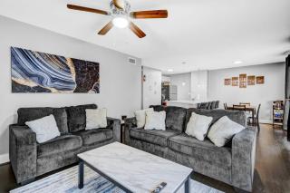 The Grand Stay 6 Beds Crib Perfect for Groups - Houston - 8