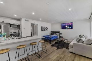 The Grand Stay 6 Beds Crib Perfect for Groups - Houston - 4