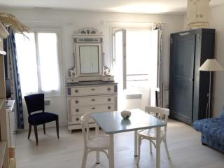 Joli studio lumineux- LA ROCHELLE - Port historique - 0