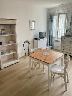 Joli studio lumineux- LA ROCHELLE - Port historique - 9