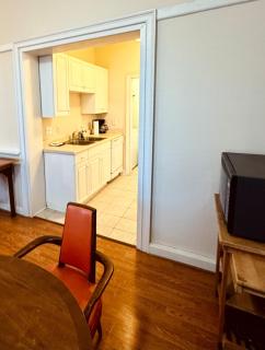 Loft-Style Gem in 1911 Building - - 4