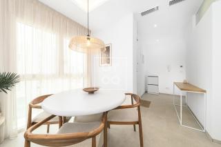 The Q Penthouse - design light views in Quesada - by OYOOSTAYS - Rojales - 3