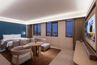 Crystal Orange Hotel Qingdao May Fourth Square Seaview Branch - Qingdao - 2
